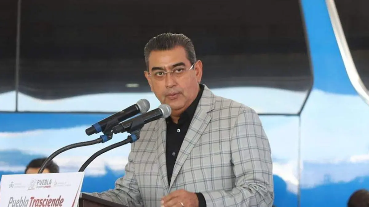 El gobernador de Puebla, Sergio Salomón Céspedes Peregrina